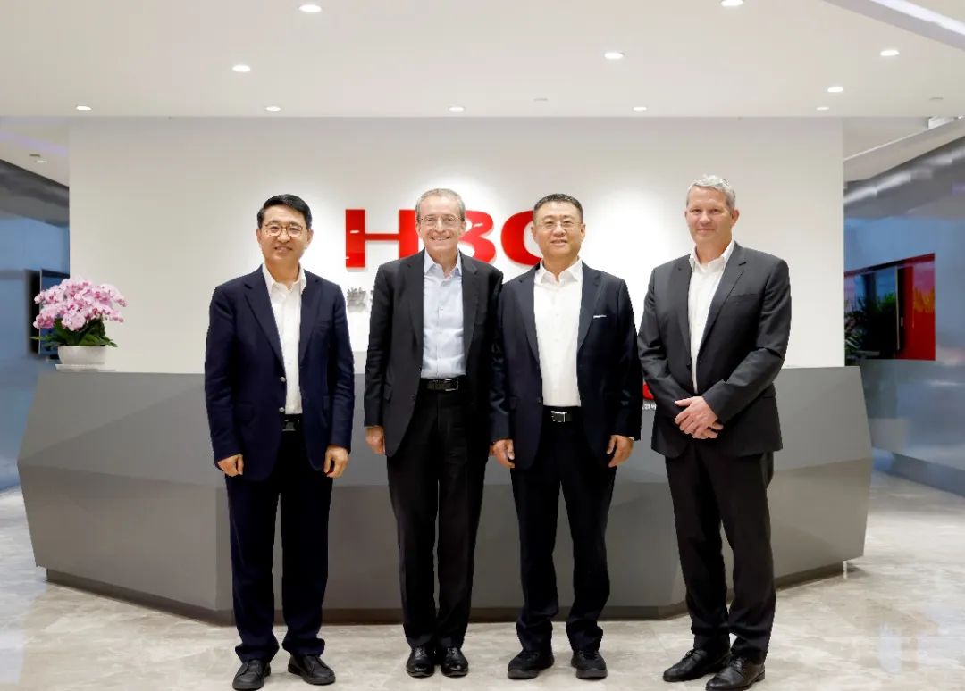 英特尔CEO基辛格一行到访尊龙凯时集团旗下新华三 协力深耕数智新时代